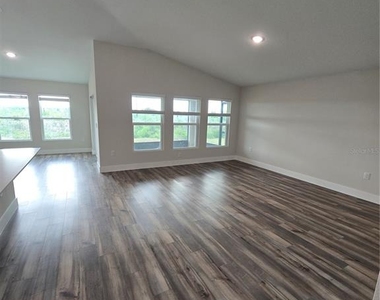 1728 Vanilla Street - Photo Thumbnail 2