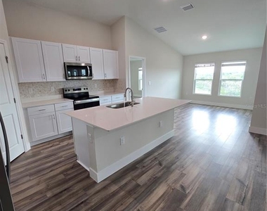1728 Vanilla Street - Photo Thumbnail 5