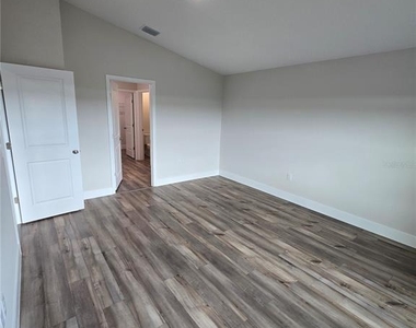 1728 Vanilla Street - Photo Thumbnail 12