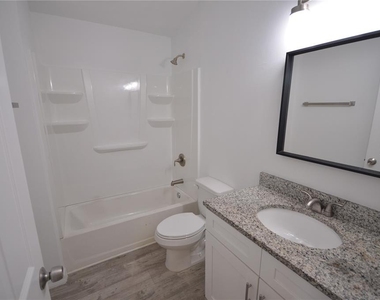 2225 Carver Avenue - Photo Thumbnail 7