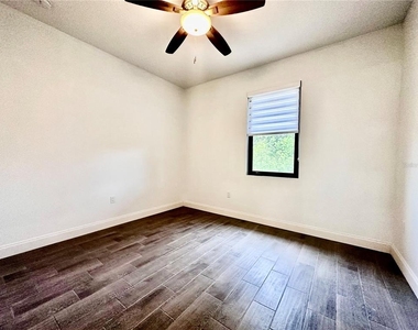 774 W 9th Street - Photo Thumbnail 15