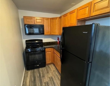103 E Main Street - Photo Thumbnail 4