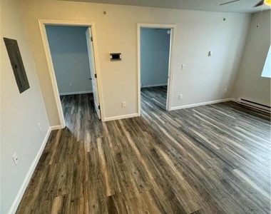 103 E Main Street - Photo Thumbnail 3