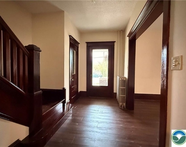 3241 Freemansburg Avenue - Photo Thumbnail 6