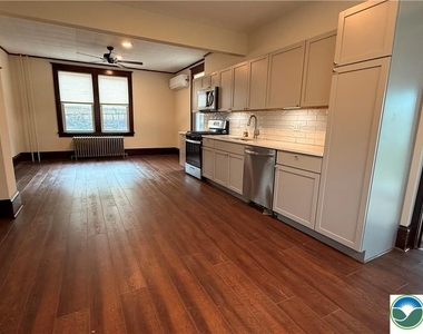 3241 Freemansburg Avenue - Photo Thumbnail 3