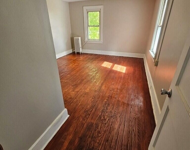 130 Willow Street - Photo Thumbnail 2