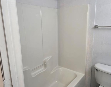 4000 Sw 23rd Street - Photo Thumbnail 20