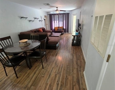 4000 Sw 23rd Street - Photo Thumbnail 5