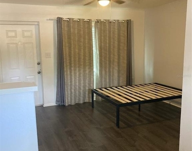 1401 E Alfred Street - Photo Thumbnail 3