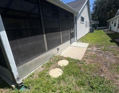 22 Bristol Drive - Photo Thumbnail 15