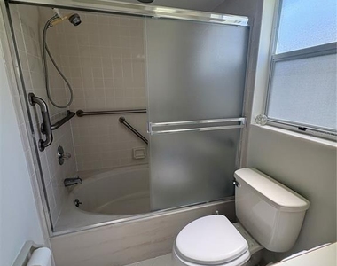 22 Bristol Drive - Photo Thumbnail 10
