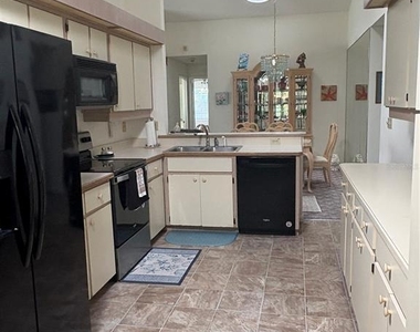 22 Bristol Drive - Photo Thumbnail 3