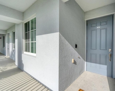 14071 Heritage Landing Boulevard - Photo Thumbnail 2