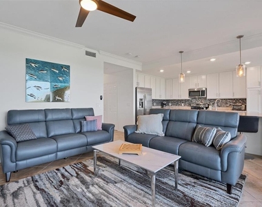 14071 Heritage Landing Boulevard - Photo Thumbnail 6
