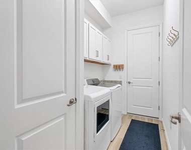 25228 Longmeadow Drive - Photo Thumbnail 21