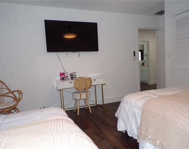 1802 Los Alamos Drive - Photo Thumbnail 38
