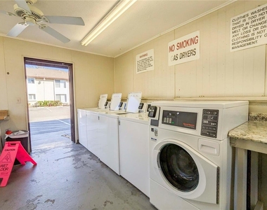 2752 Hidden Lake Boulevard - Photo Thumbnail 18