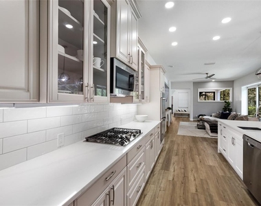 8009 Royal Birkdale Circle - Photo Thumbnail 22