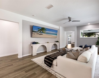 8009 Royal Birkdale Circle - Photo Thumbnail 27