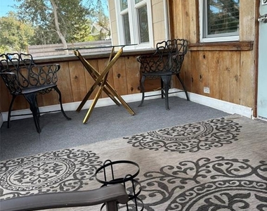 2570 Loma Linda Street - Photo Thumbnail 12