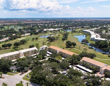 1015 Wexford Boulevard - Photo Thumbnail 27