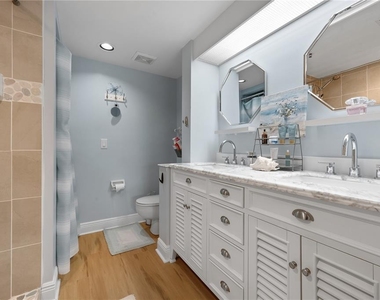 1015 Wexford Boulevard - Photo Thumbnail 19
