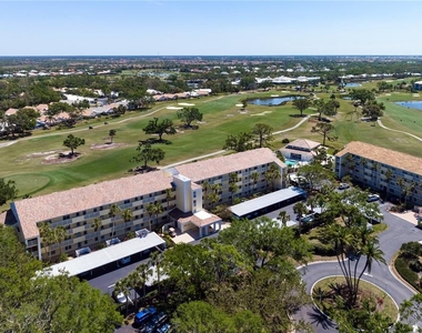 1015 Wexford Boulevard - Photo Thumbnail 25