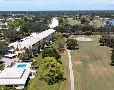 1015 Wexford Boulevard - Photo Thumbnail 32