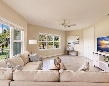 7840 34th Avenue W - Photo Thumbnail 10