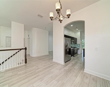 8261 Miramar Way - Photo Thumbnail 6