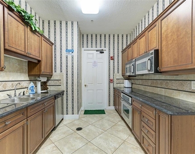 8261 Miramar Way - Photo Thumbnail 32