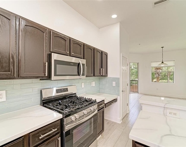8261 Miramar Way - Photo Thumbnail 9