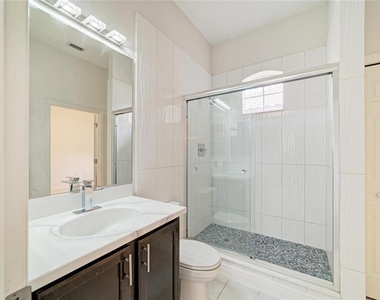 8261 Miramar Way - Photo Thumbnail 22