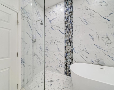 8261 Miramar Way - Photo Thumbnail 19