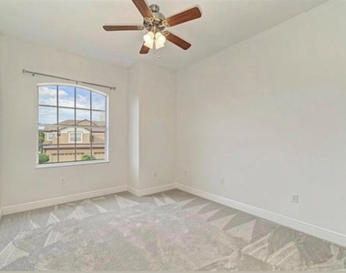 8261 Miramar Way - Photo Thumbnail 21