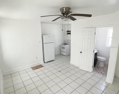 601 Corey Avenue - Photo Thumbnail 2