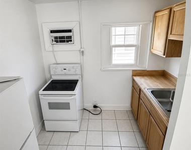 601 Corey Avenue - Photo Thumbnail 3