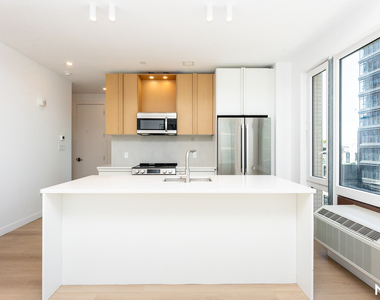 26-04 jackson ave - Photo Thumbnail 9