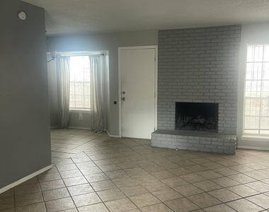 8614 Mettler Drive - Photo Thumbnail 6