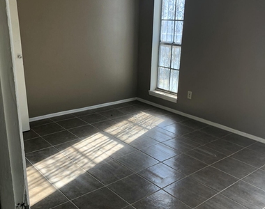 8614 Mettler Drive - Photo Thumbnail 4