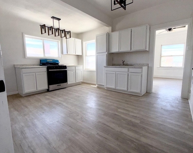 3203 Frankfort Avenue - Photo Thumbnail 11