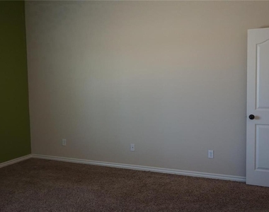 5828 Megan Street - Photo Thumbnail 15