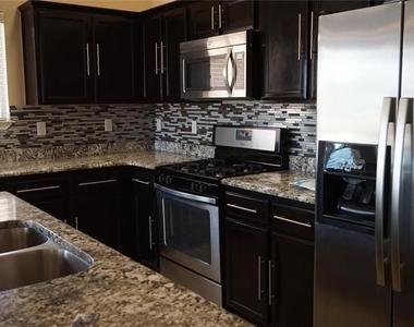 5828 Megan Street - Photo Thumbnail 4