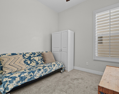 13401 Carterton Avenue - Photo Thumbnail 14
