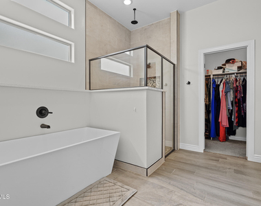 13401 Carterton Avenue - Photo Thumbnail 26