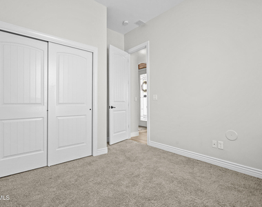 13401 Carterton Avenue - Photo Thumbnail 9