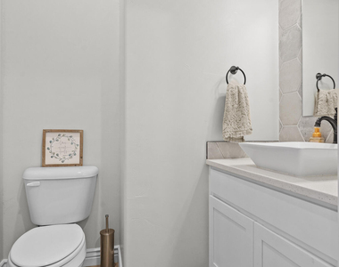 13401 Carterton Avenue - Photo Thumbnail 11