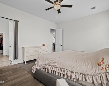 13401 Carterton Avenue - Photo Thumbnail 25