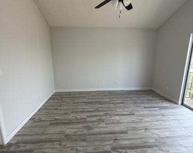 11501 Garibay Court - Photo Thumbnail 8