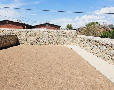 3903 Van Buren Avenue - Photo Thumbnail 15
